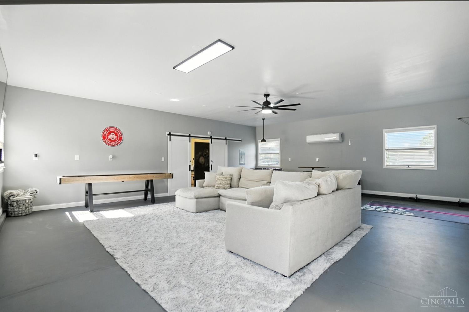 Oregonia, Ohio 45054, United States, 3 Bedrooms Bedrooms, ,3 BathroomsBathrooms,Residential,Pending,198351