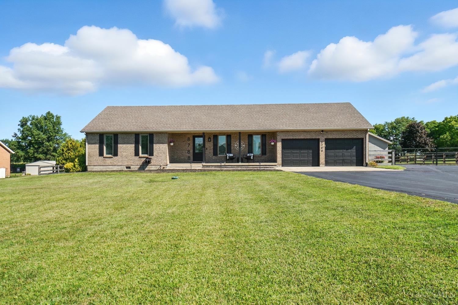 Oregonia, Ohio 45054, United States, 3 Bedrooms Bedrooms, ,3 BathroomsBathrooms,Residential,Pending,198351