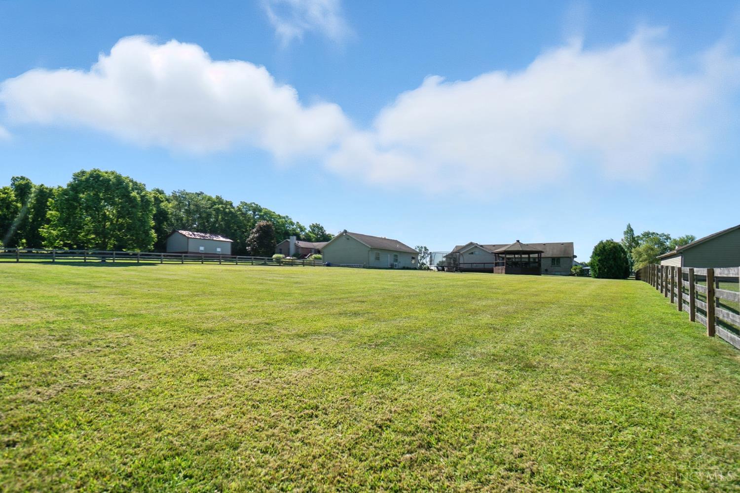 Oregonia, Ohio 45054, United States, 3 Bedrooms Bedrooms, ,3 BathroomsBathrooms,Residential,Pending,198351