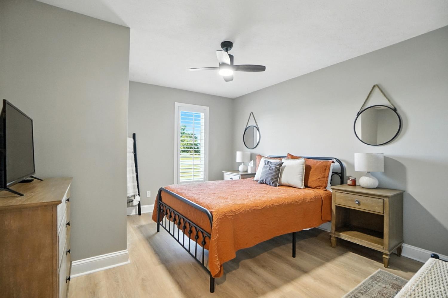 Oregonia, Ohio 45054, United States, 3 Bedrooms Bedrooms, ,3 BathroomsBathrooms,Residential,Pending,198351