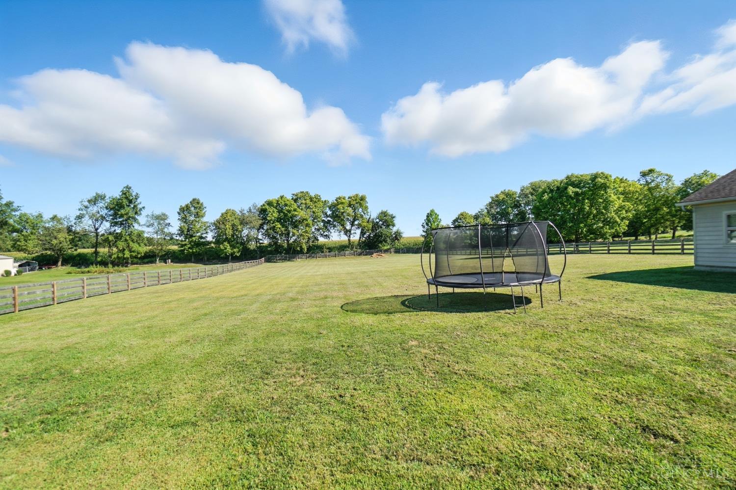 Oregonia, Ohio 45054, United States, 3 Bedrooms Bedrooms, ,3 BathroomsBathrooms,Residential,Pending,198351