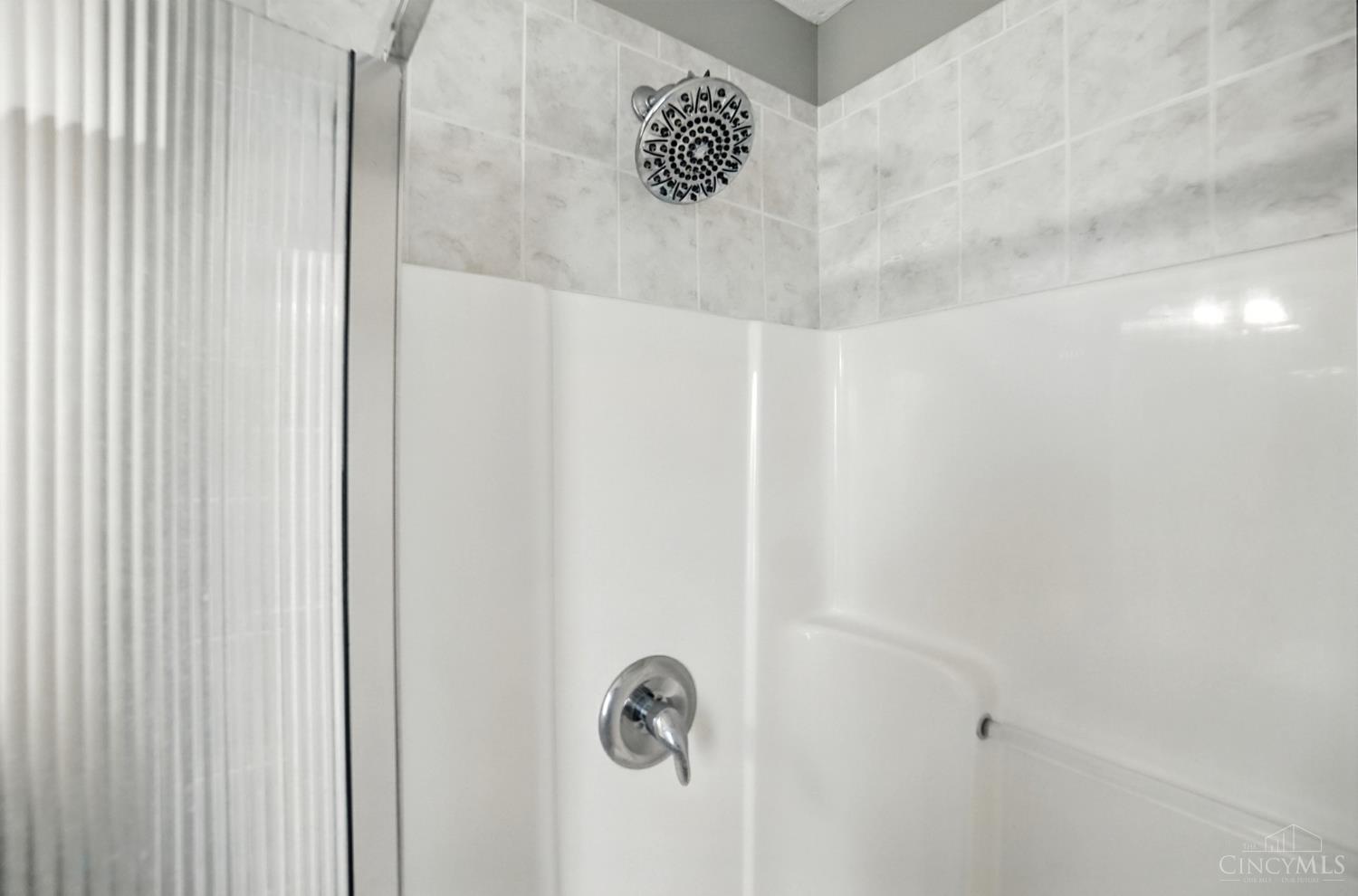 Oregonia, Ohio 45054, United States, 3 Bedrooms Bedrooms, ,3 BathroomsBathrooms,Residential,Pending,198351