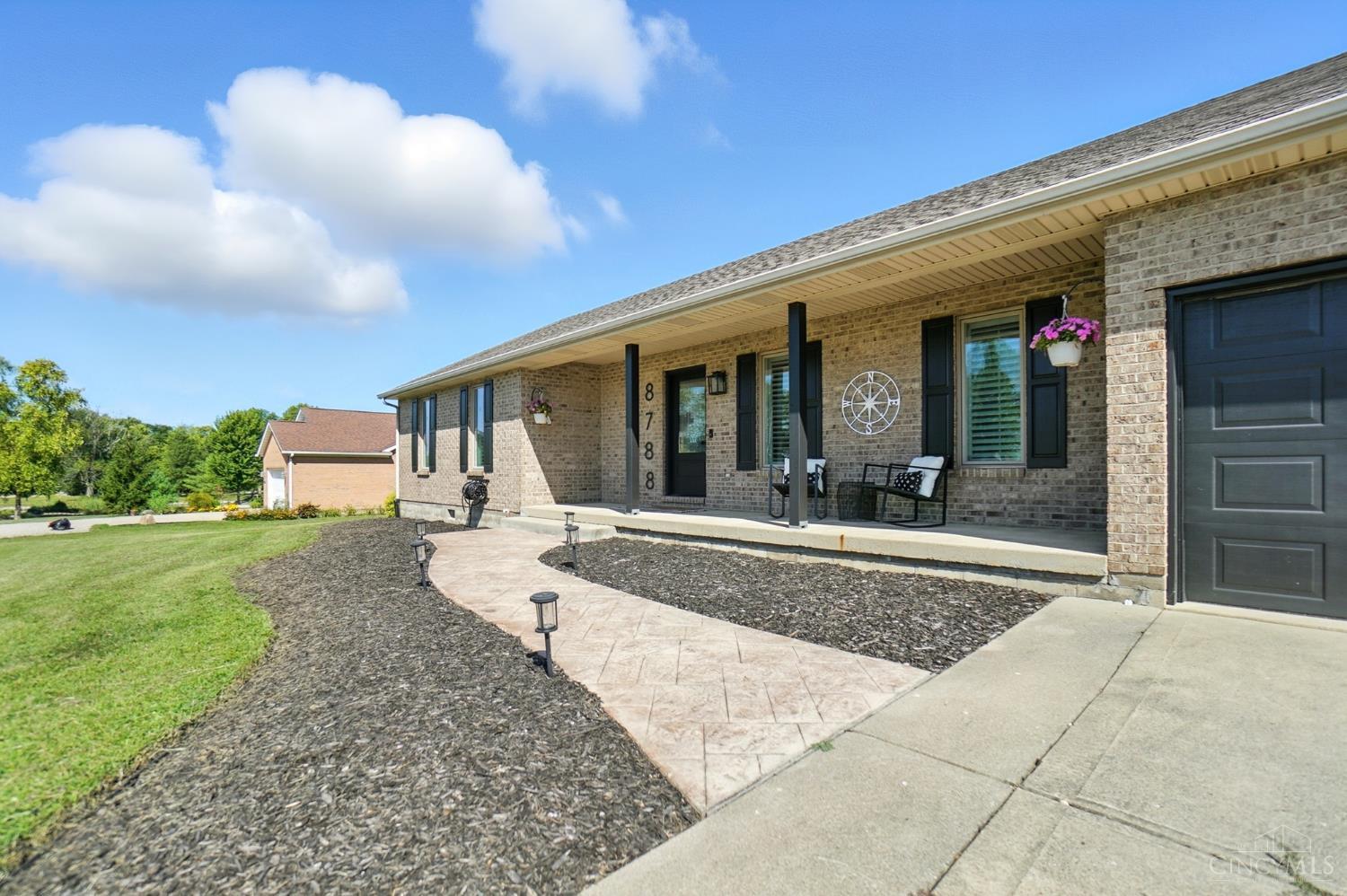 Oregonia, Ohio 45054, United States, 3 Bedrooms Bedrooms, ,3 BathroomsBathrooms,Residential,Pending,198351