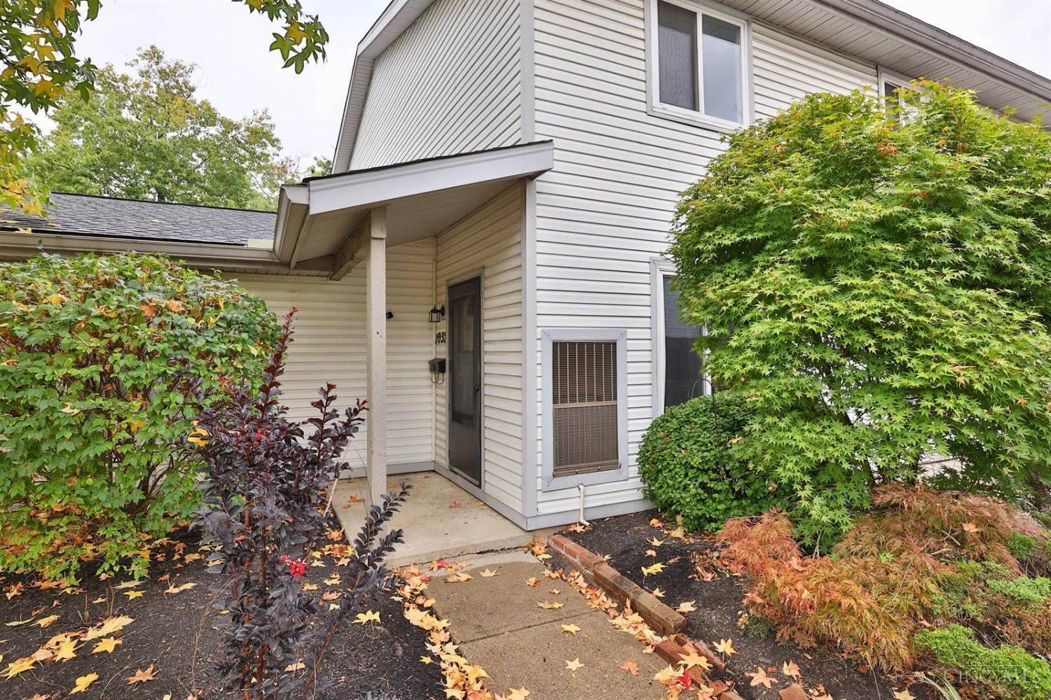 1032 E Crescentville Road