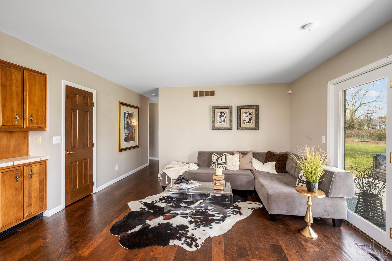 9523 Croton Drive, Montgomery, Ohio image 11
