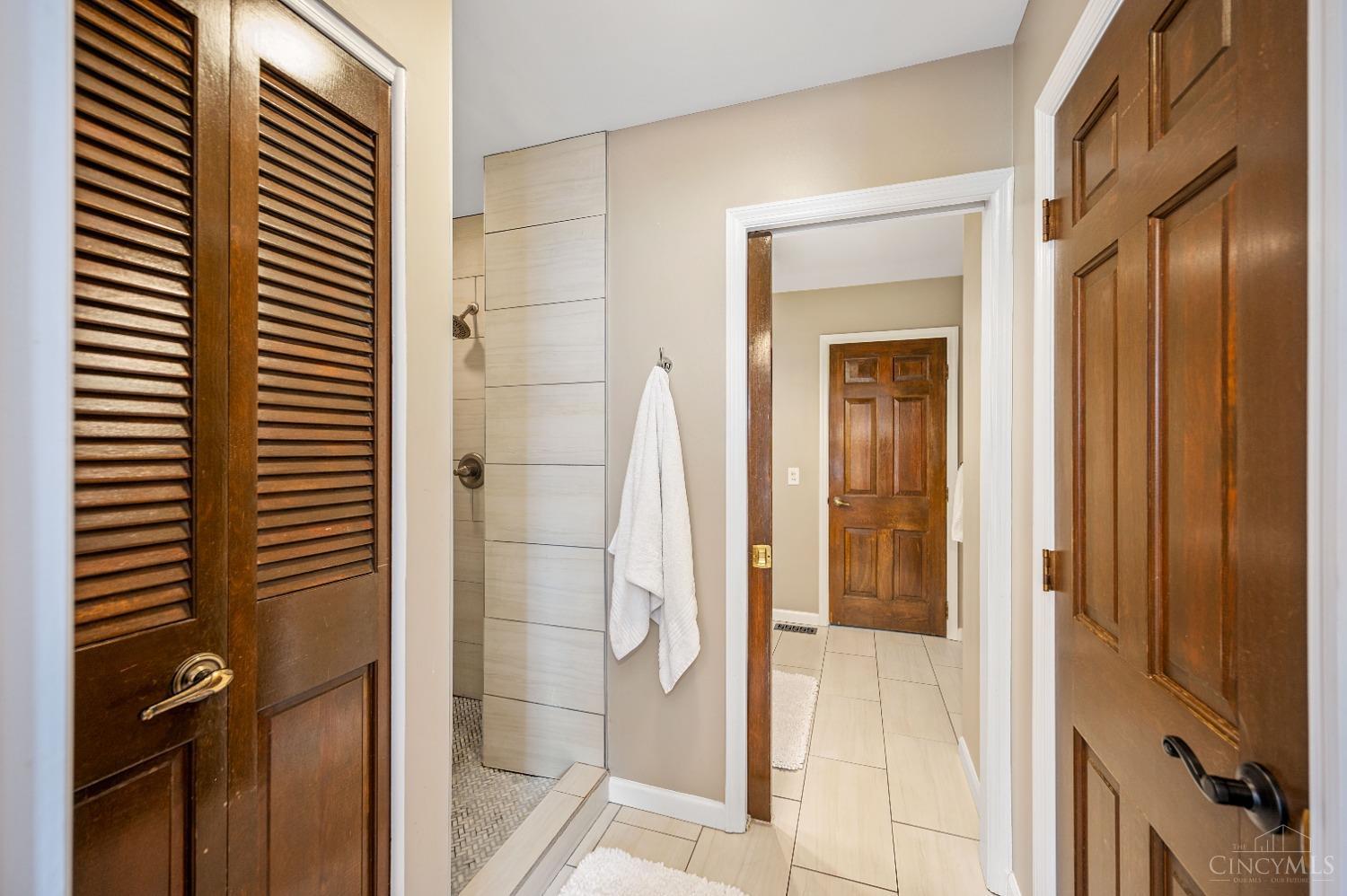 9523 Croton Drive, Montgomery, Ohio image 17