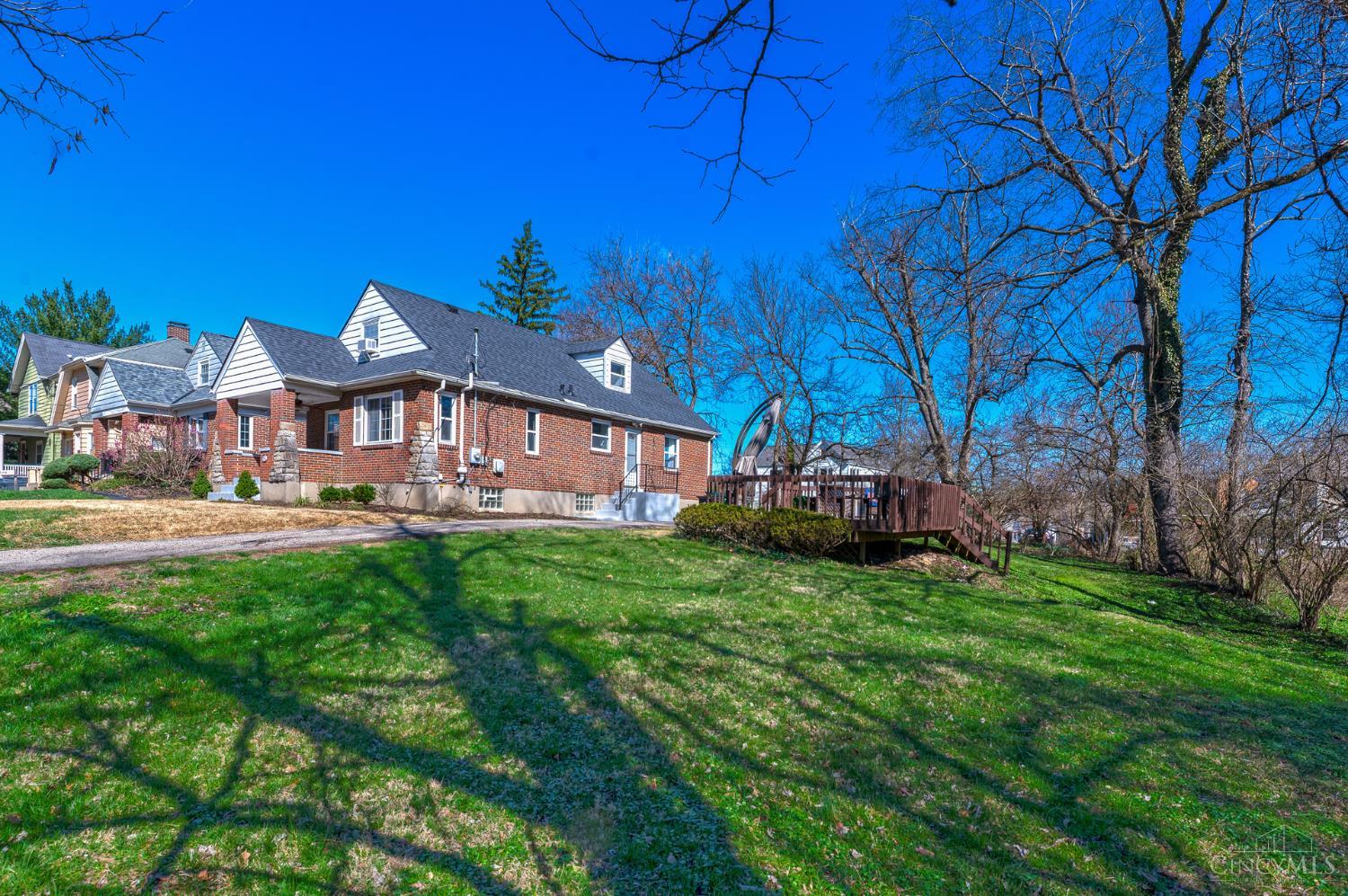 2560 Ridgeland Place