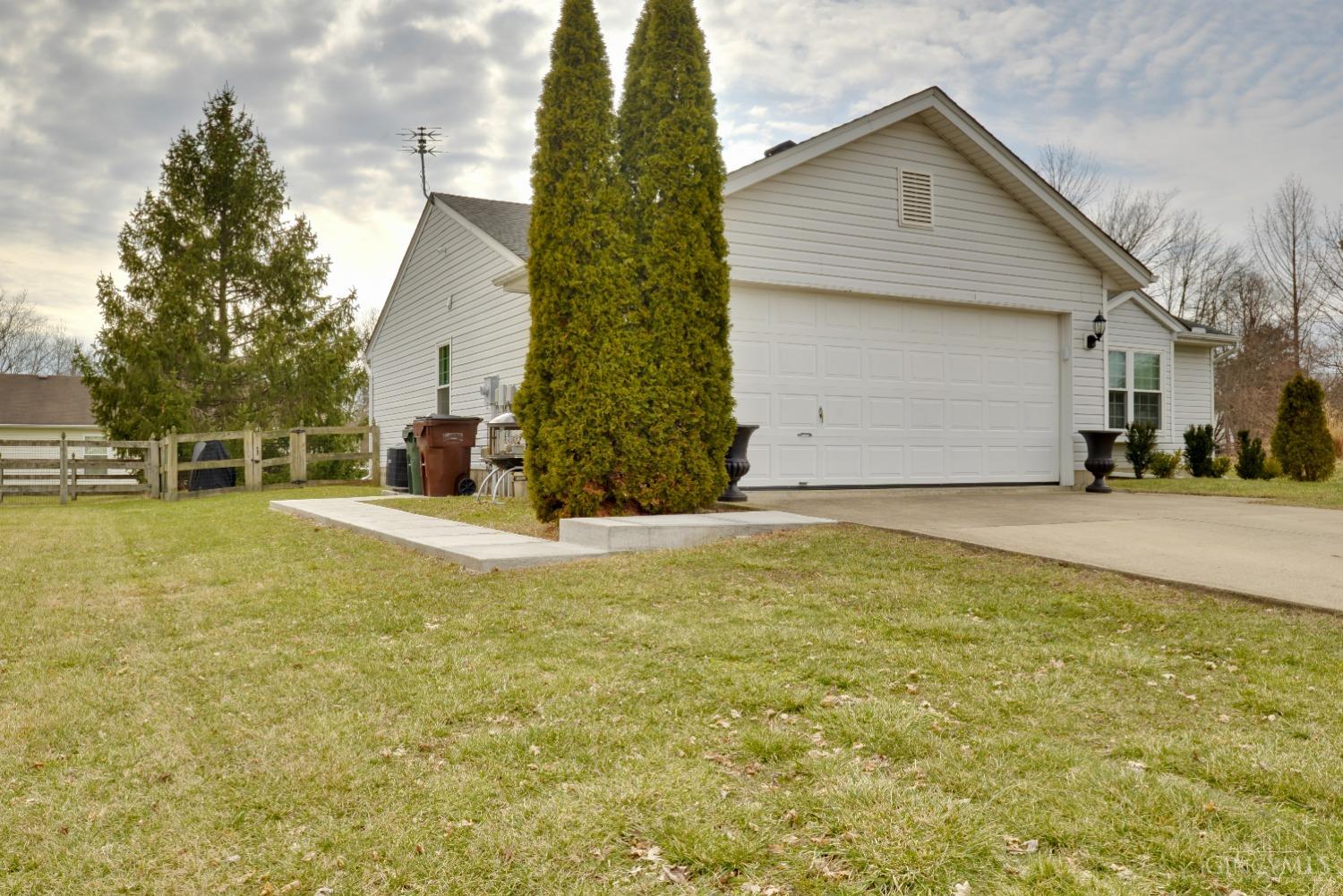 1303 Willow Forge Court, Lebanon, Ohio image 5