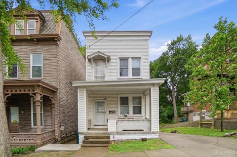 Photo of 439 Warner Street, Cincinnati, OH 45219 (MLS # 1878613)