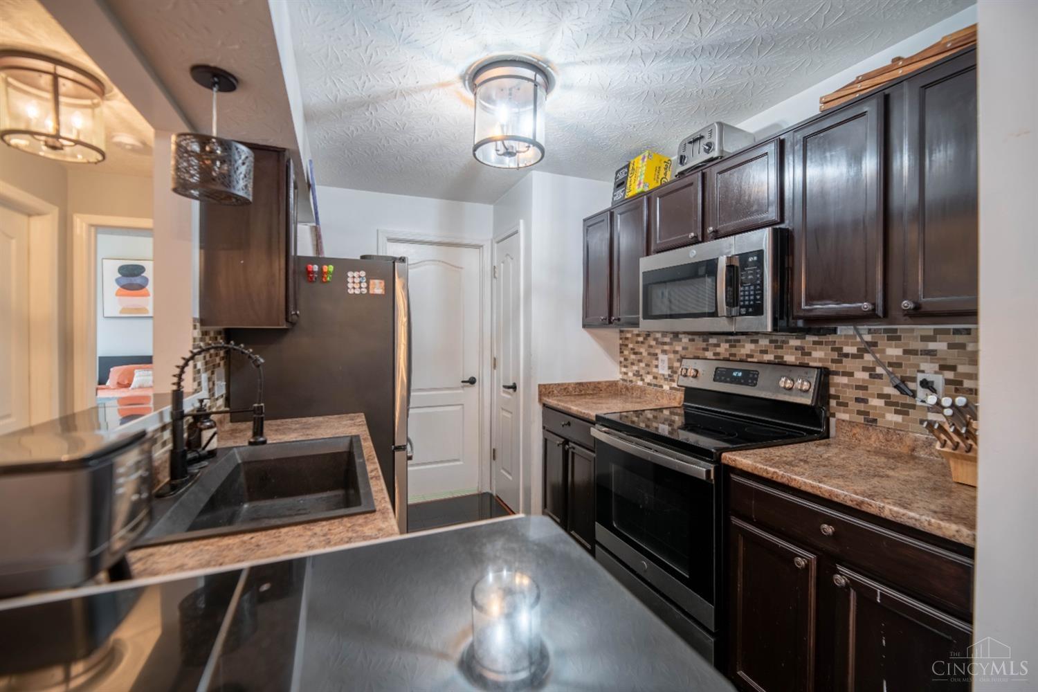 7199 Fieldstone Court #2E, Sharonville, Ohio image 2