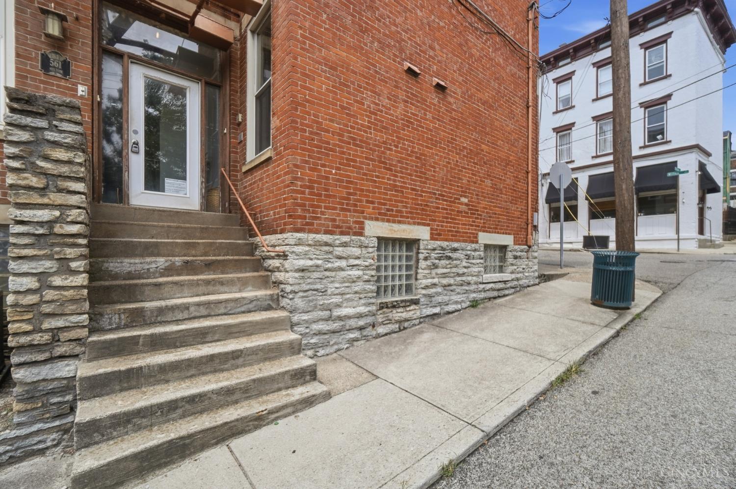 561 Milton Street D