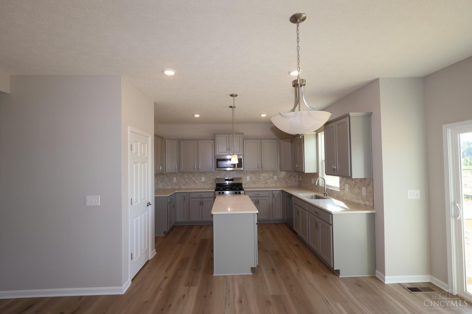 1503 Acadia Drive 0040