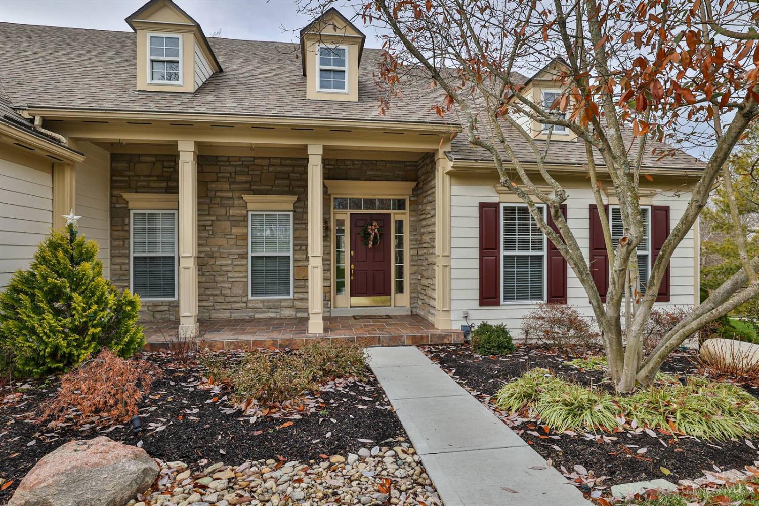 885 Southerness Drive