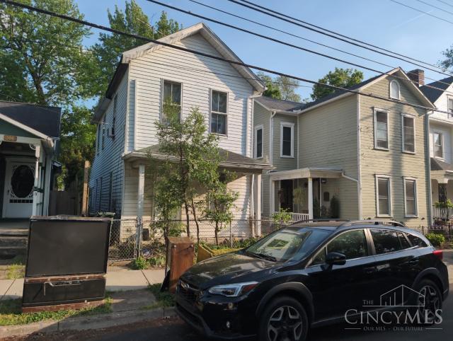 506 Oak Street