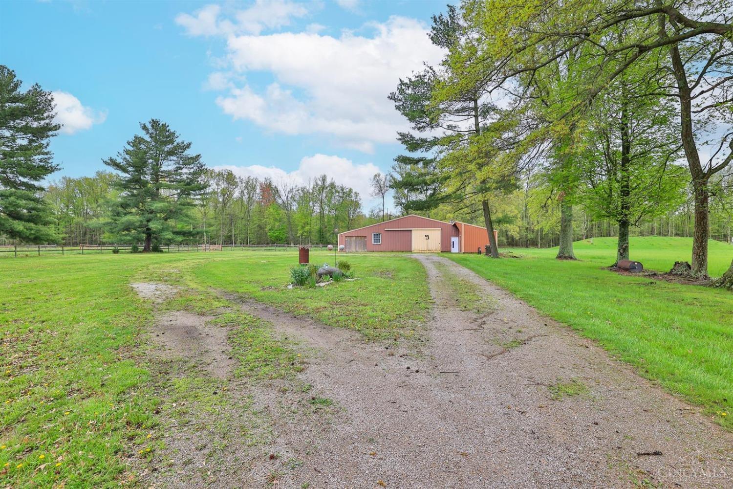 1084 Dehaas Lane, Clayton, Ohio image 37