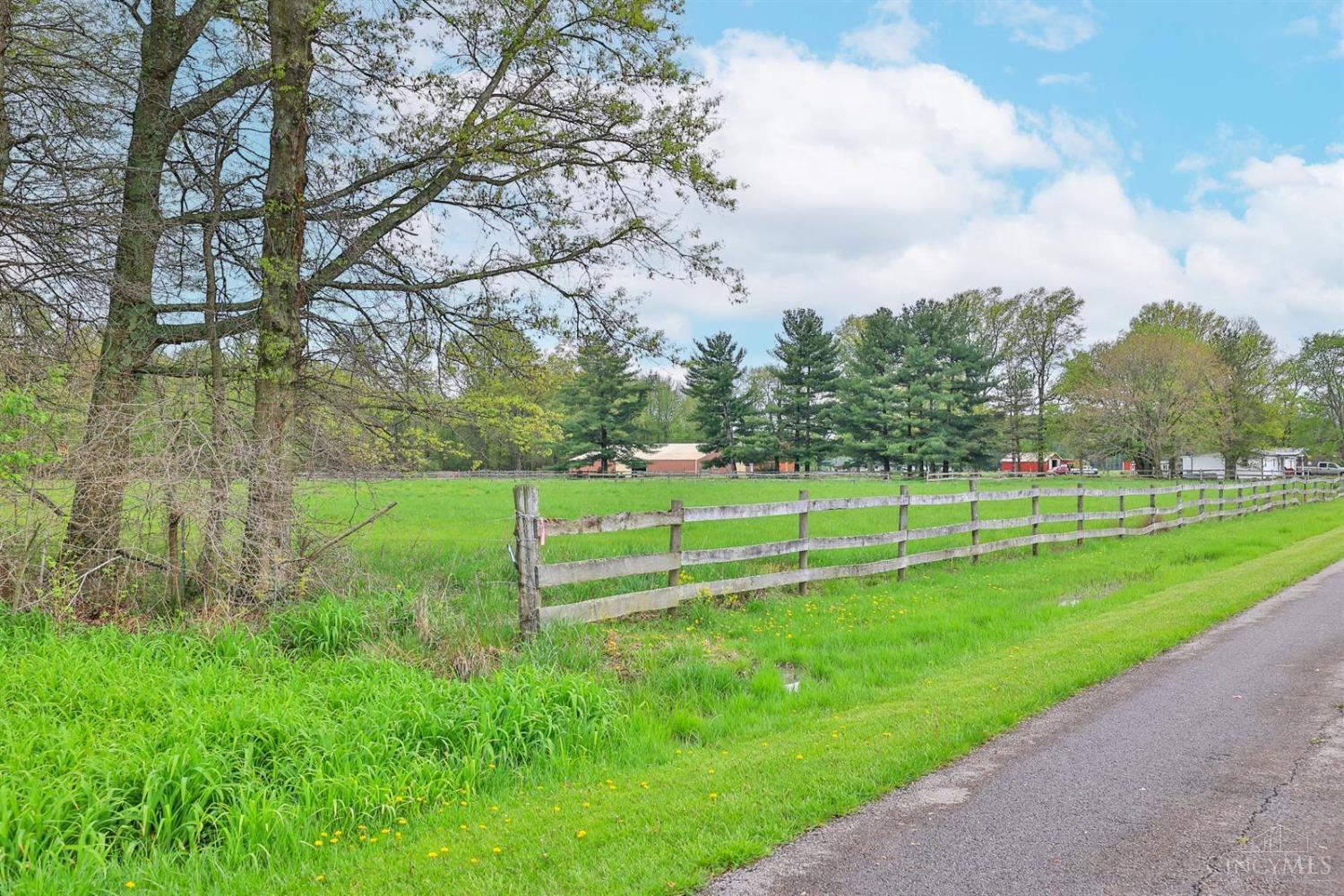 1084 Dehaas Lane, Clayton, Ohio image 32