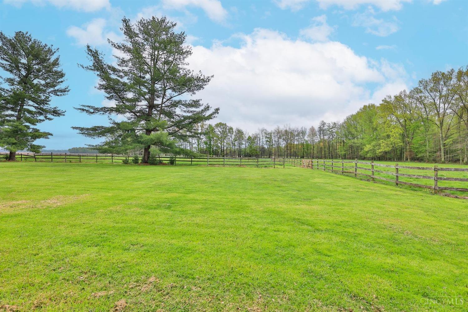 1084 Dehaas Lane, Clayton, Ohio image 35