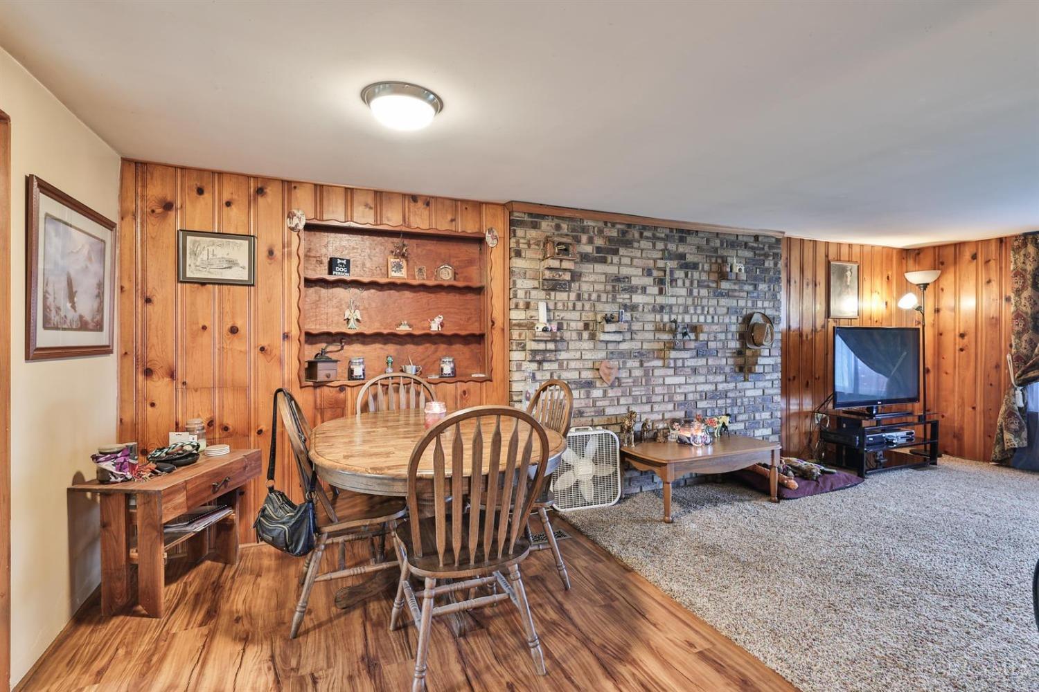 1084 Dehaas Lane, Clayton, Ohio image 9