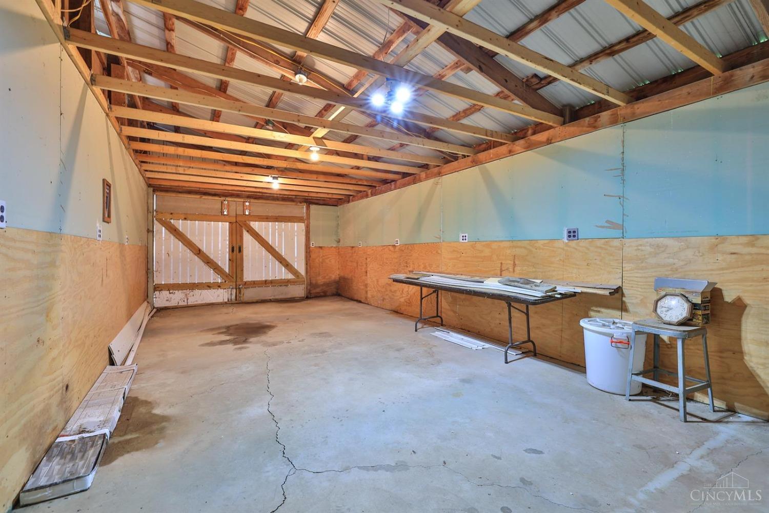1084 Dehaas Lane, Clayton, Ohio image 42