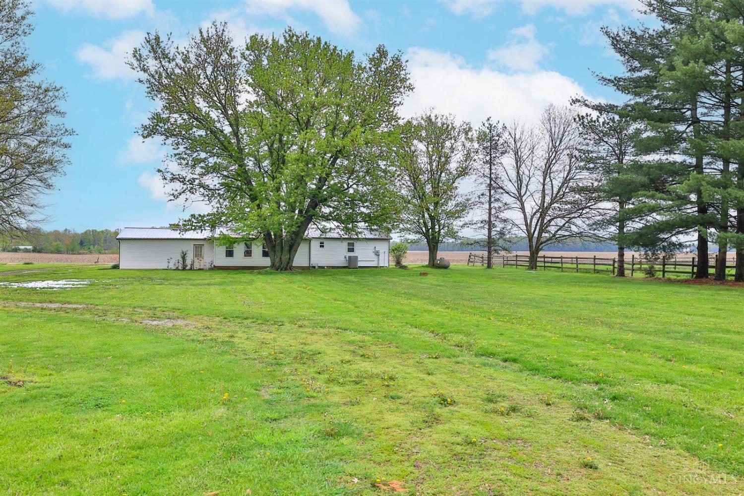 1084 Dehaas Lane, Clayton, Ohio image 36