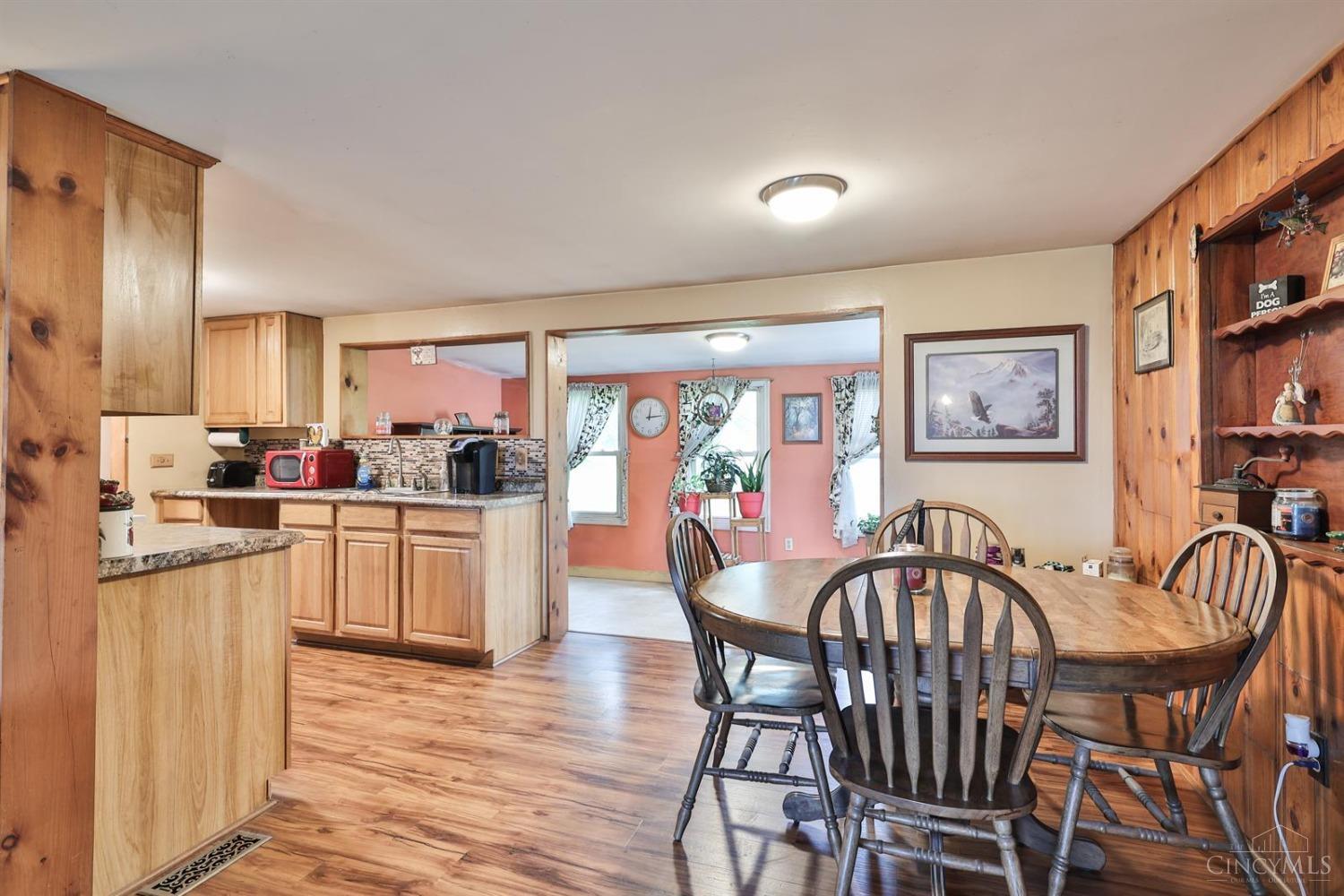 1084 Dehaas Lane, Clayton, Ohio image 10