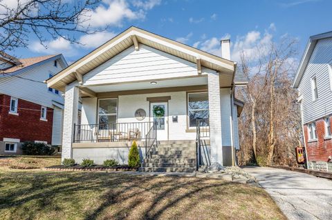 Photo of 4746 Highridge Avenue, Cincinnati, OH 45238 (MLS # 1865528)