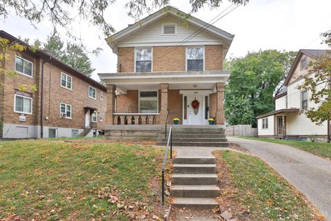 Photo of 1217 Carolina Avenue, Cincinnati, OH 45237 (MLS # 1859506)