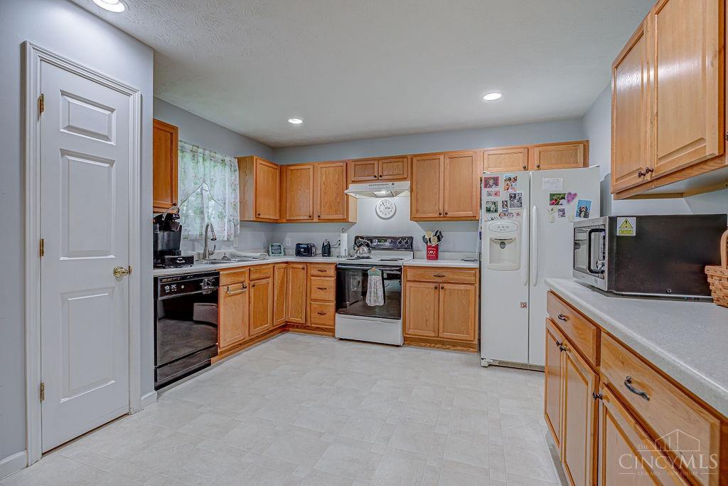 317 Rayford Street, Blanchester, Ohio image 9