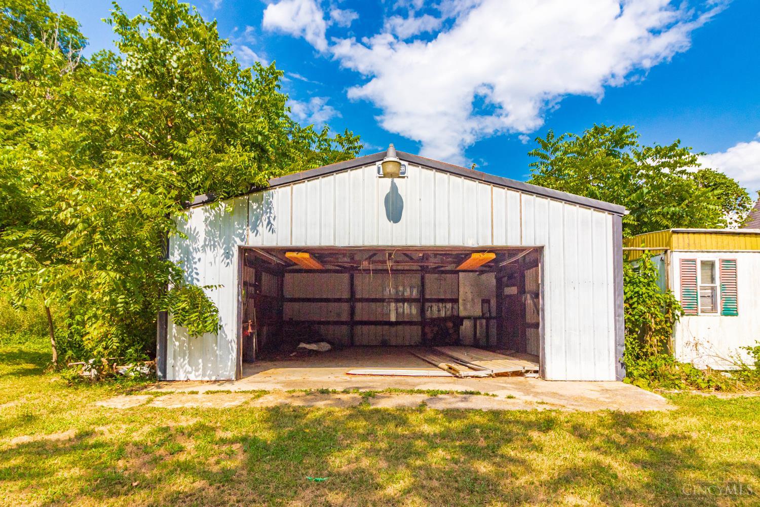 1070 Eagle Creek Road