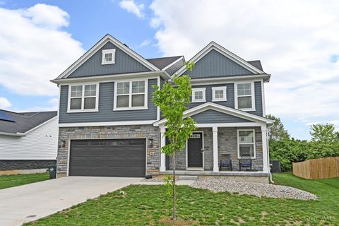 Photo of 724 Brelsford Avenue, Trenton, OH 45067 (MLS # 1876716)