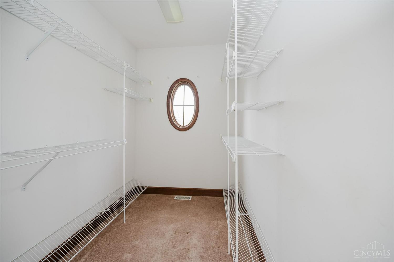 5770 Chapel Heights Lane, Colerain Twp, Ohio image 35