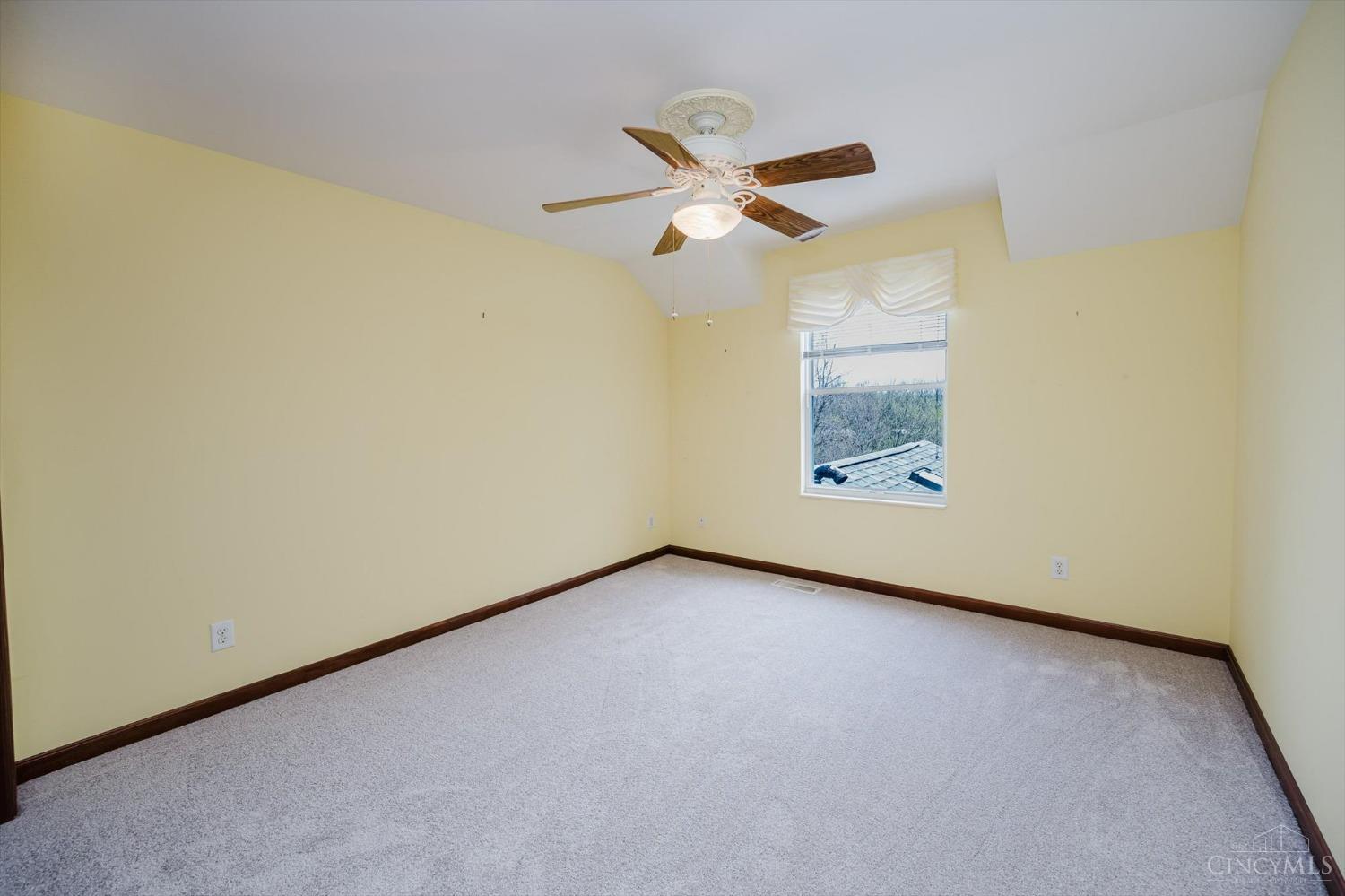 5770 Chapel Heights Lane, Colerain Twp, Ohio image 42