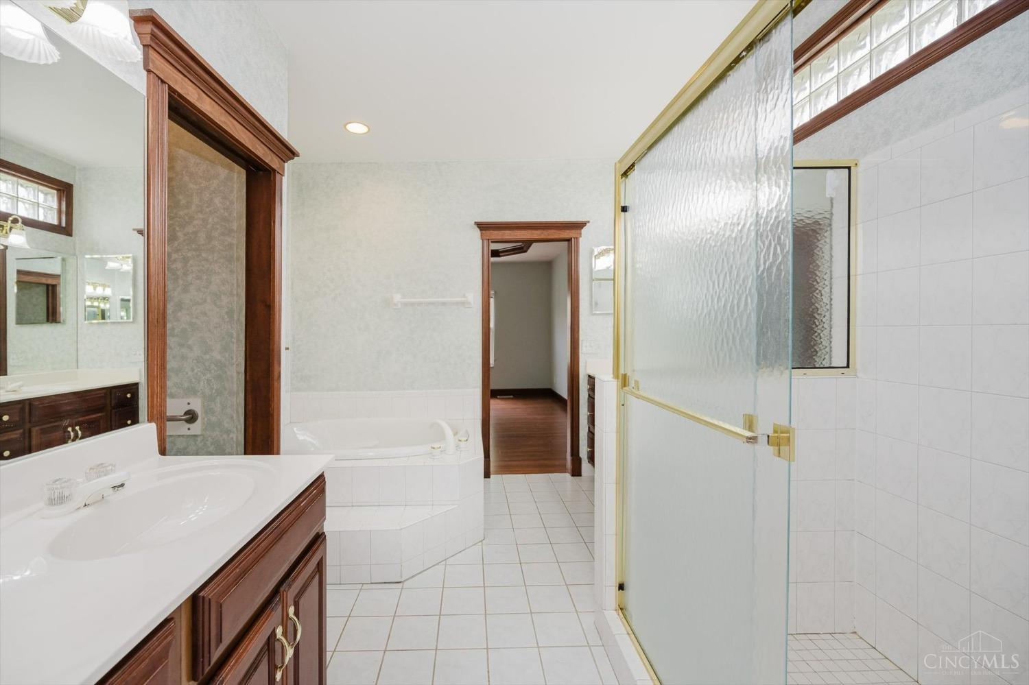5770 Chapel Heights Lane, Colerain Twp, Ohio image 36