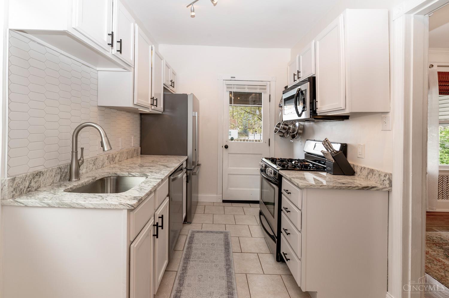 4011 Burwood Avenue, Norwood, Ohio image 21