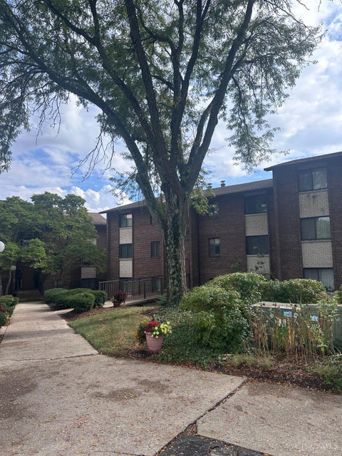 Condo For Sale - 452 Grand Avenue #3<br/> Hamilton County, Cincinnati, OH 45205