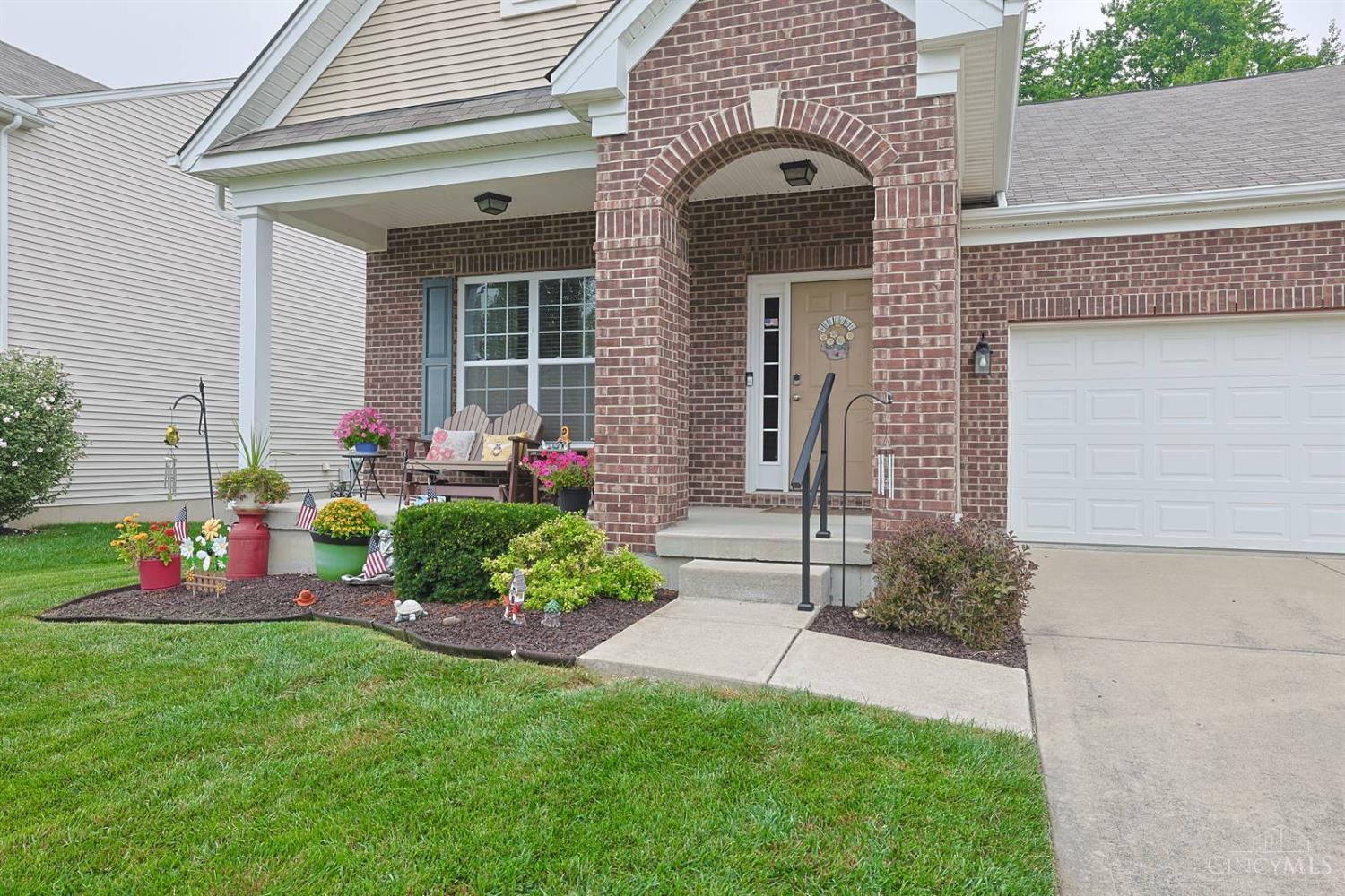 954 London Court