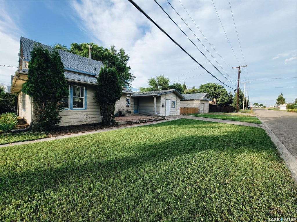231 DOUGLASS STREET, OUTLOOK, SK S0L 2N0 - Image 3811080564.jpeg?d=l