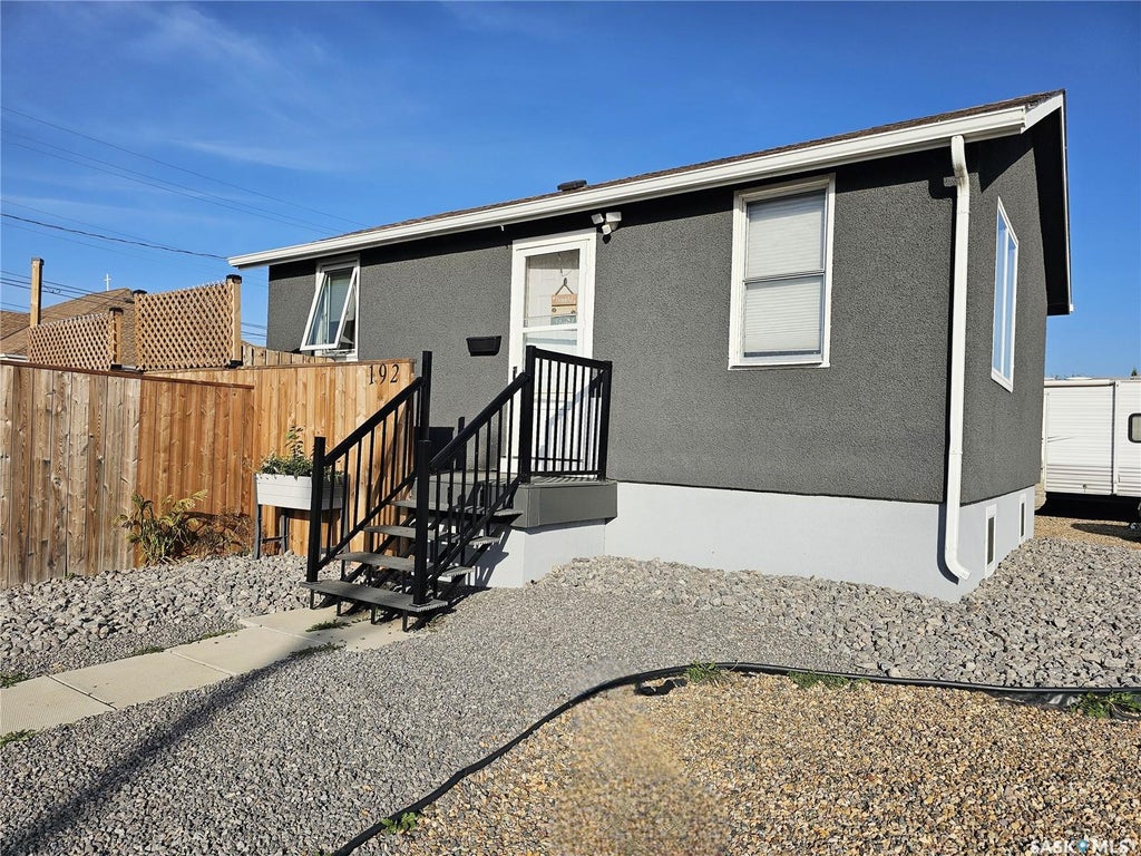 192 23RD STREET, BATTLEFORD, SK S0M 0E0 - Image 126937780.jpeg?d=l