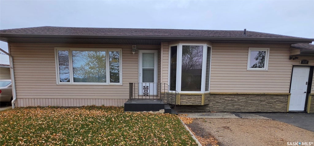 332 1ST AVENUE NW, PREECEVILLE, SK S0A 3B0 - Image 3349131371.jpeg?d=l