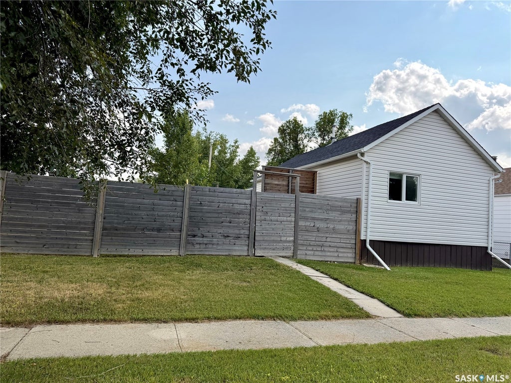 306 3RD AVENUE E, ROSETOWN, SK S0L 2V0 - Image 3112014224.jpeg?d=l