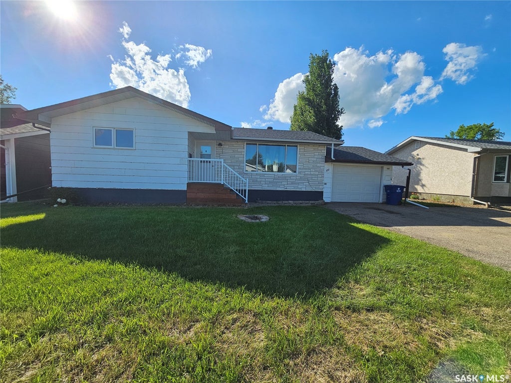 107 JUBILEE BAY, UNITY, SK S0K 4L0 - Image 951645053.jpeg?d=l