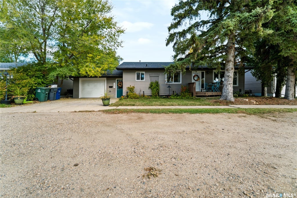 205 CENTENNIAL ROAD, HAGUE, SK S0K 1X0 - Image 2173432940.jpeg?d=l