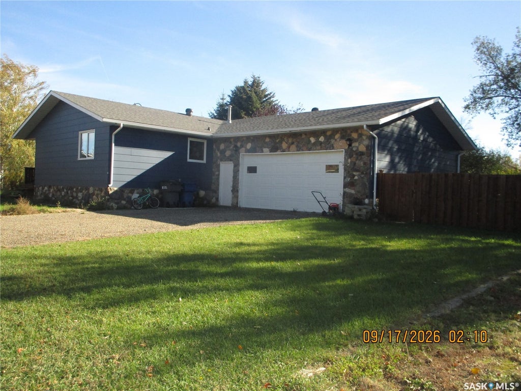 36 PATRICIA DRIVE, CORONACH, SK S0H 0Z0 - Image 416674789.jpeg?d=l