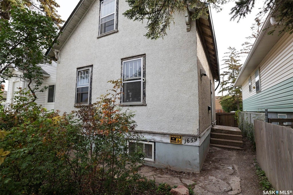1659 MONTREAL STREET, REGINA, SK S4P 1K7 - Image 3293403317.jpeg?d=l