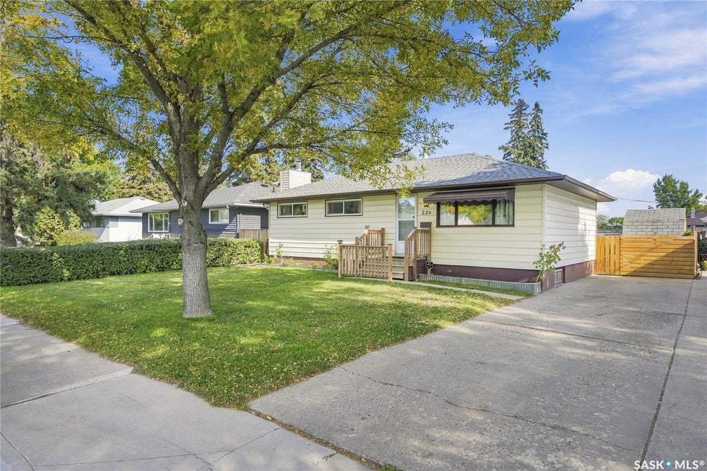 226 U AVENUE N, SASKATOON, SK S7L 3C5 - Image 451761131.jpeg?d=l