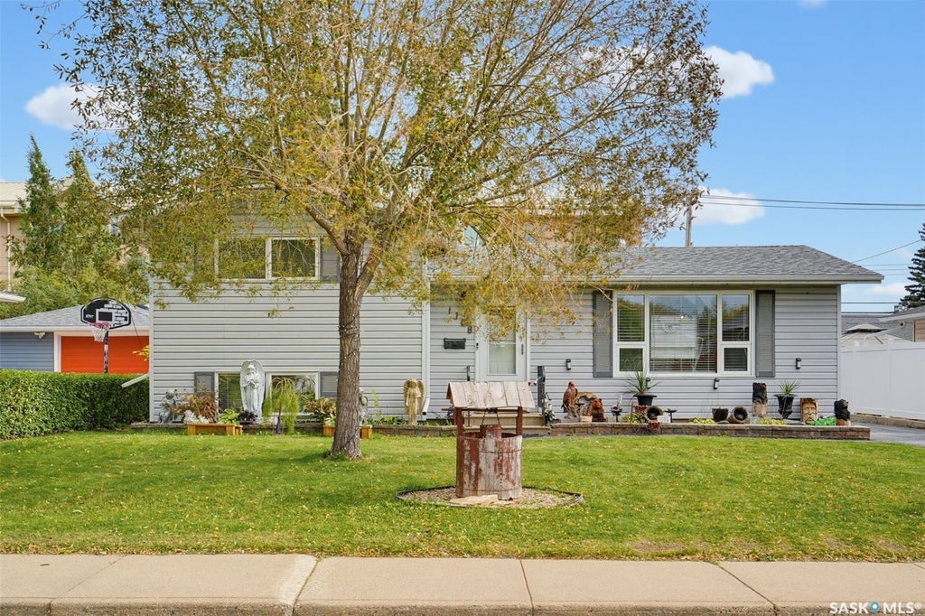 1108 TIFFIN CRESCENT, SASKATOON, SK S7L 3R3 - Image 117858484.jpeg?d=l
