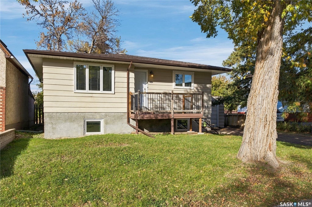 328 COLLEGE AVENUE E, REGINA, SK S4N 0V8 - Image 3908919824.jpeg?d=l
