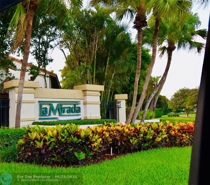 7917 La Mirada Dr 7917