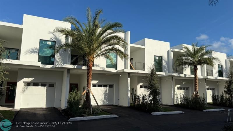 Similar Properties