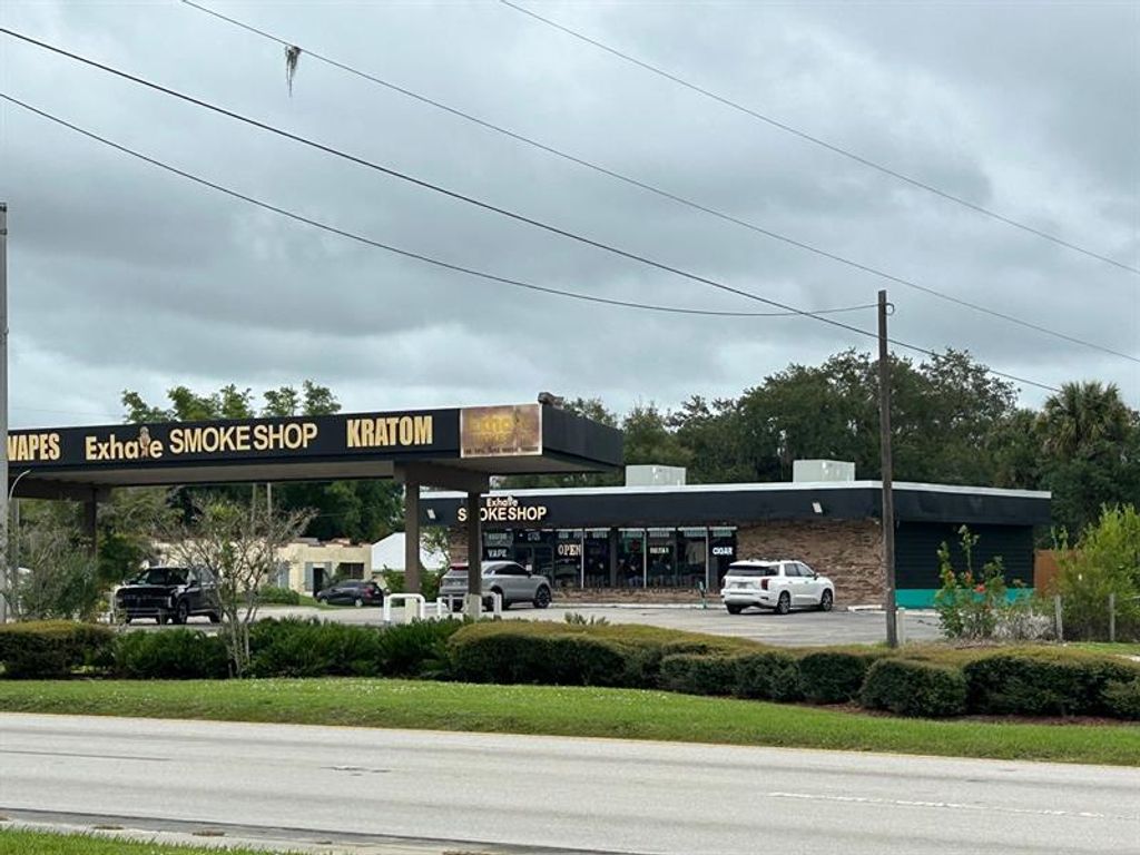 Photo of 1705 S Parrott Ave, Okeechobee, FL 34974 (MLS # F10531120)